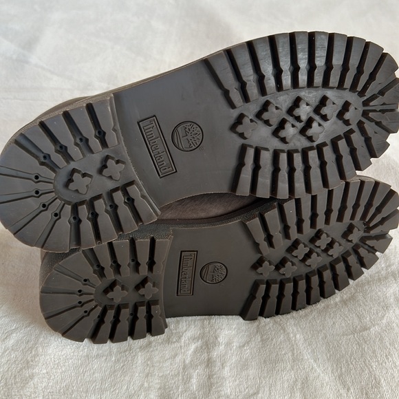 NWT in original box Timverlands leather boots - Picture 4 of 6